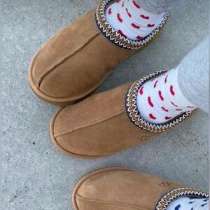 UGG Women’s Tasman Slippers chestnut Size 7.5